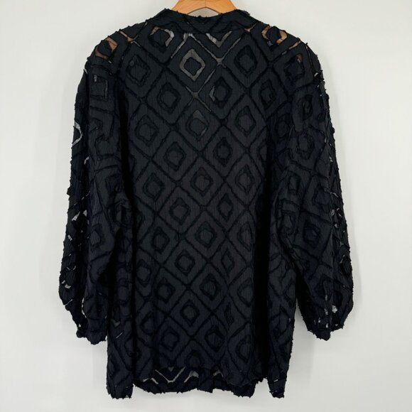 Alfred Dunner Women's semi Sheer Black Geometric Button-Down Blouse tunic Sz 18W - Picture 7 of 9
